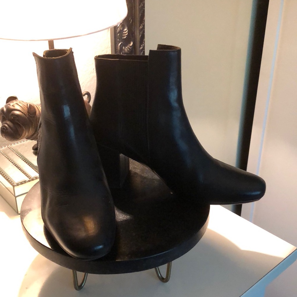 ZARA Chelsea ankle boots
